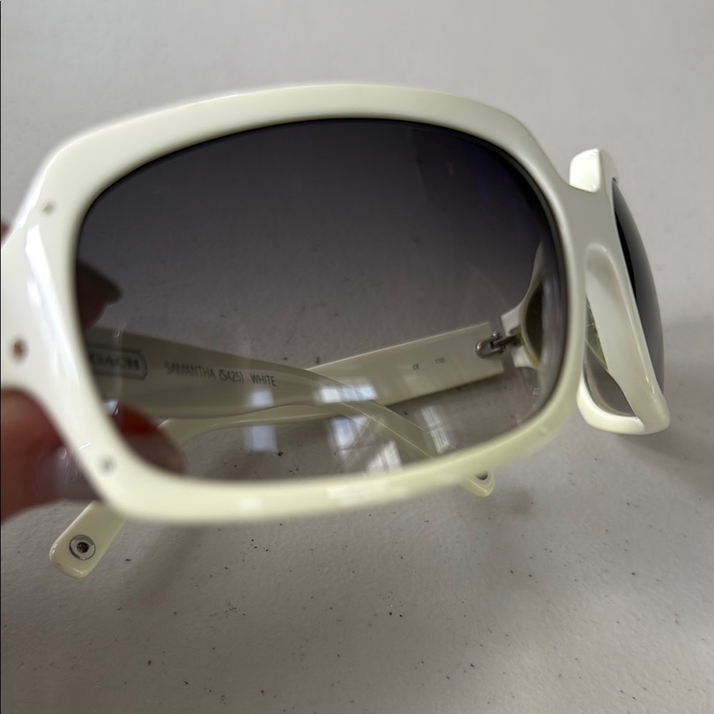 Coach Samantha Sunglasses - Picture 12 of 16
